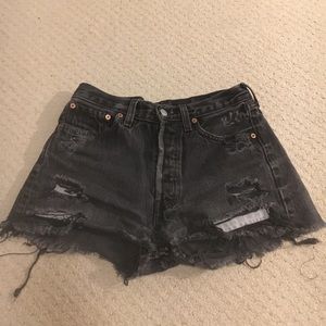 Vintage Levi’s 501 Shorts, true size 25